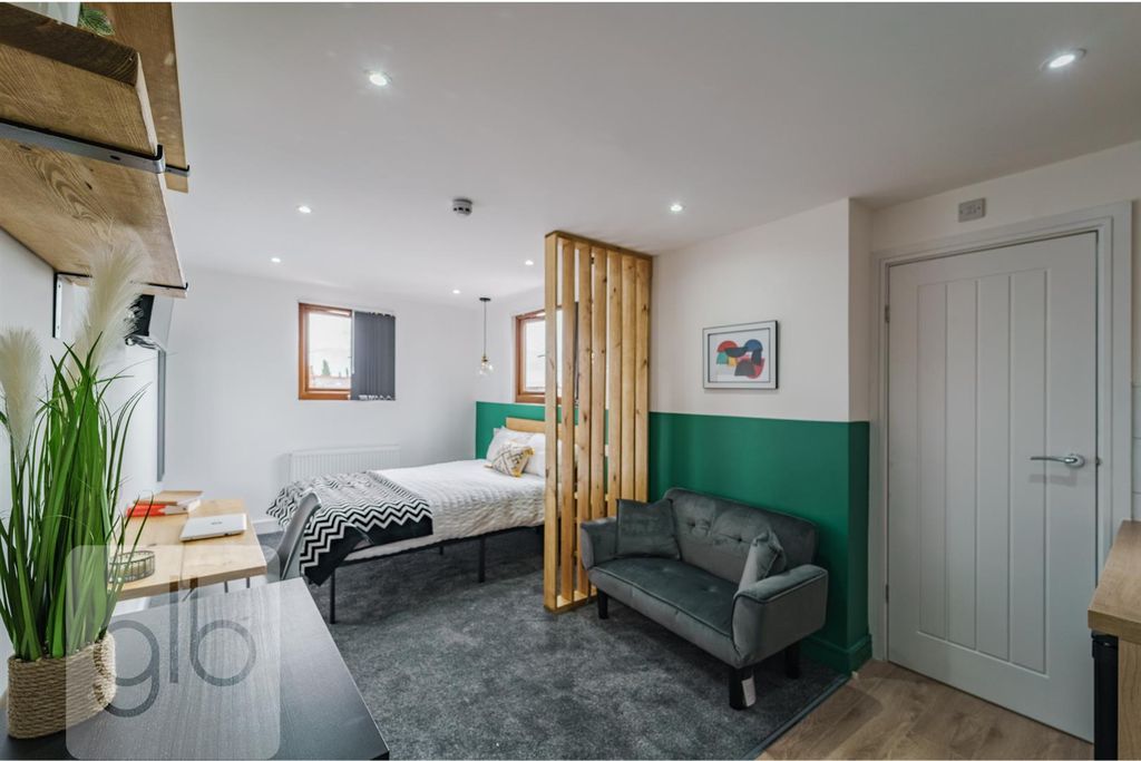Property photo 1 of 10 1.Png