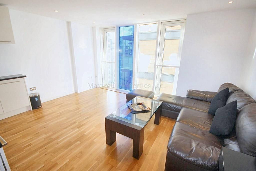 Property photo 2 of 22 Studio For Rent In Canary Wharf, E14