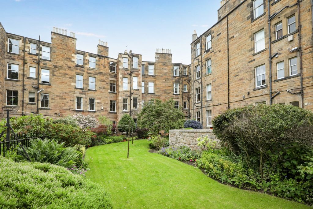 Additional image 20 of 4 bed flat for sale3 2F1 Merchiston Cresent, Merchiston, Edinburgh EH10