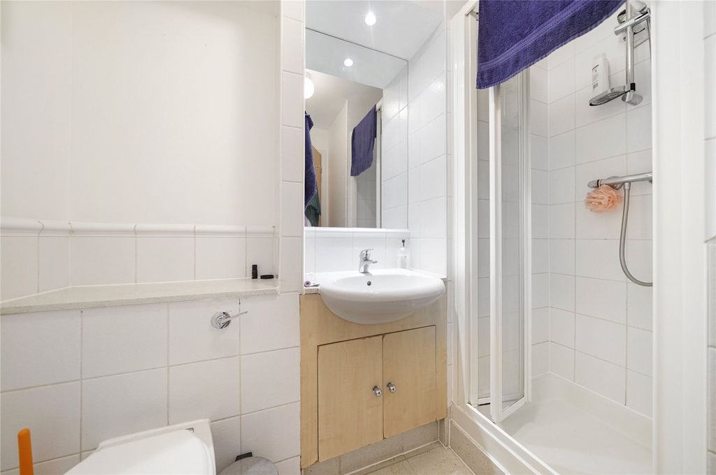 Property photo 3 of 15 Shower Room