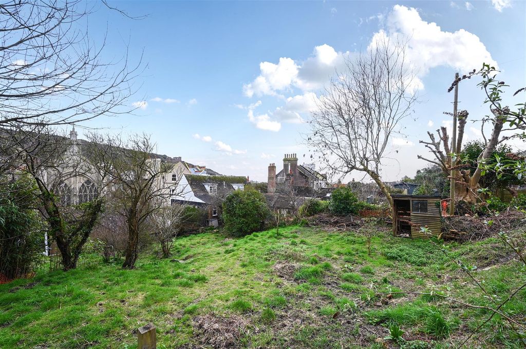 Property photo 1 of 38 118 High Street - Tn343Et (1).Jpg