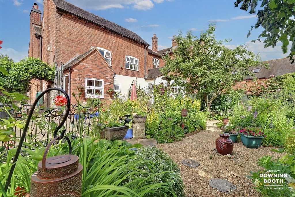 Property photo 3 of 37