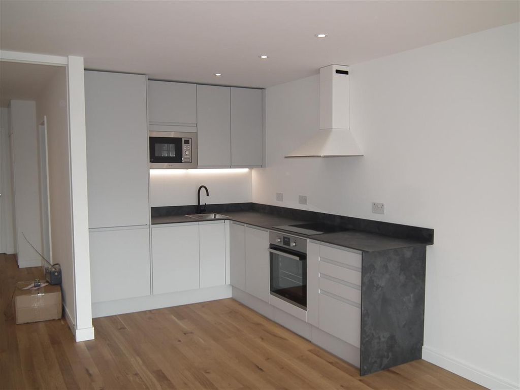 Property photo 2 of 7 Kitchen Area