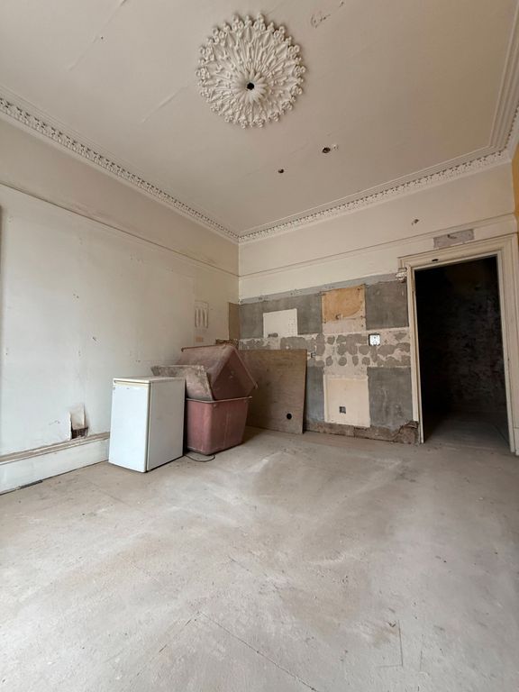 Property photo 3 of 34