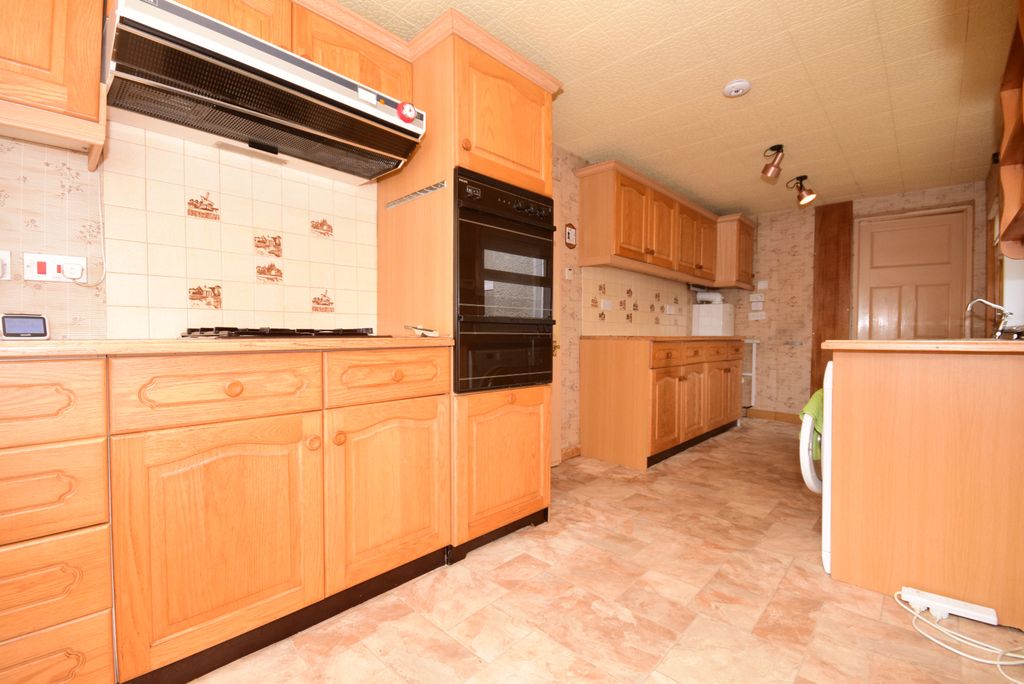 Property photo 2 of 16 Gallery