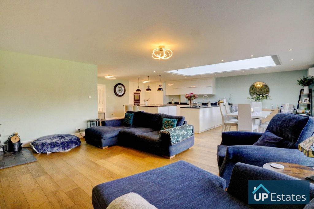 Property photo 2 of 51 Lounge/Kitchen/Diner