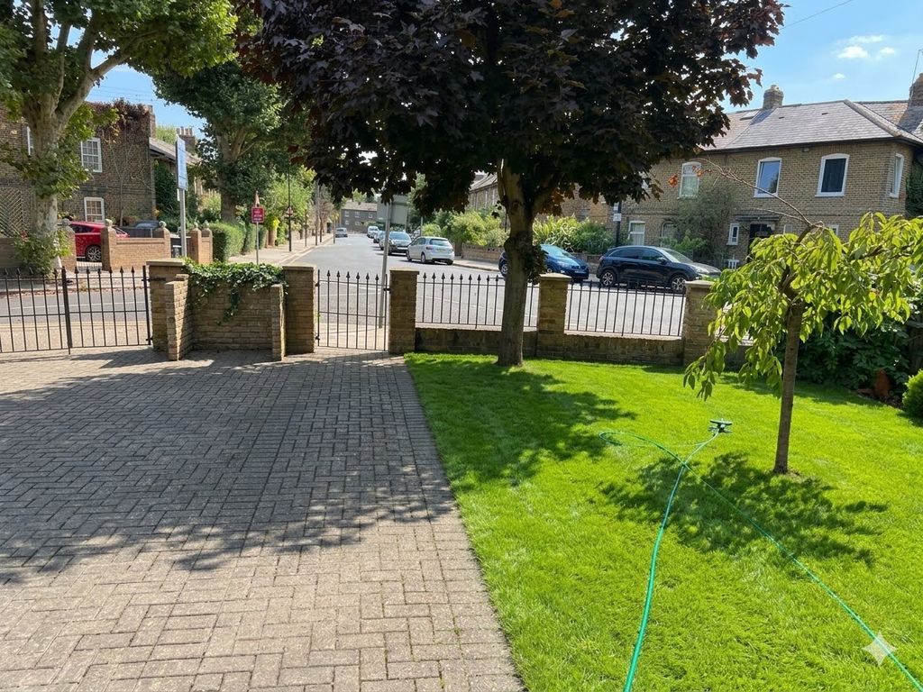 Property photo 3 of 20