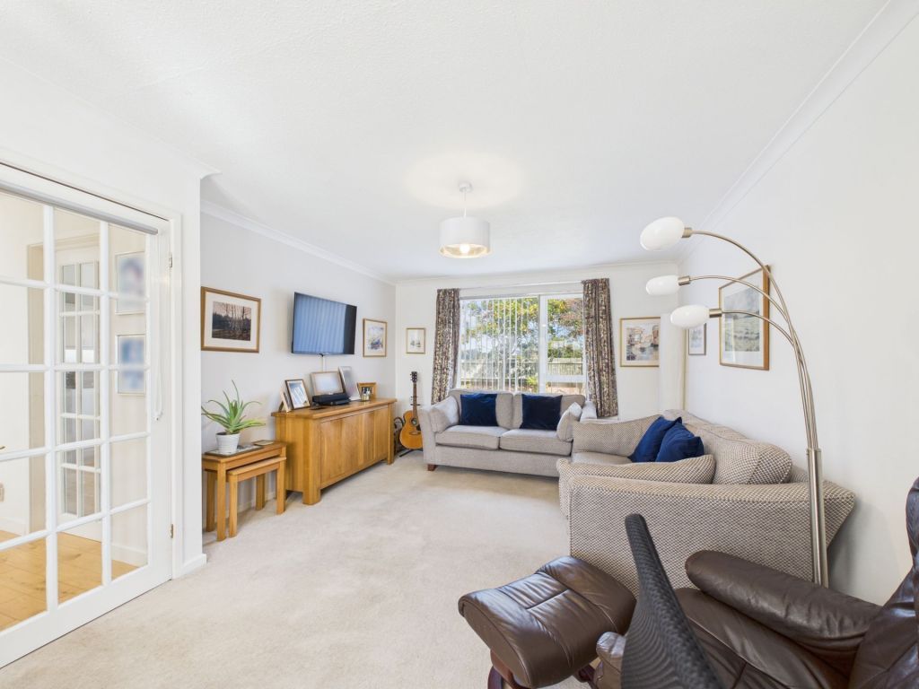 Property photo 2 of 30