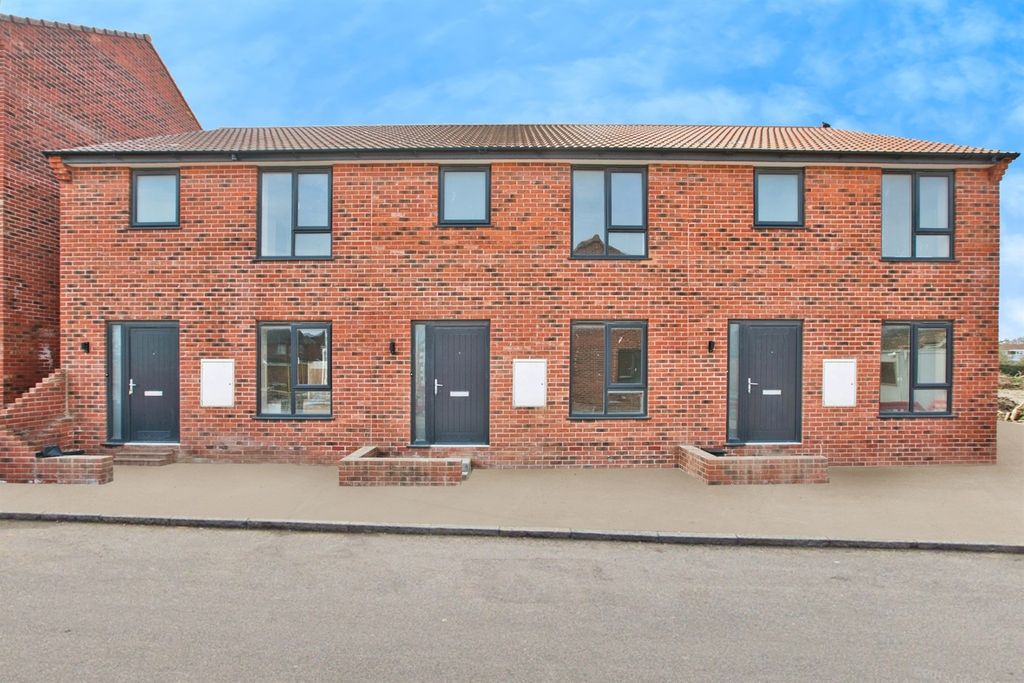 Property photo 1 of 4