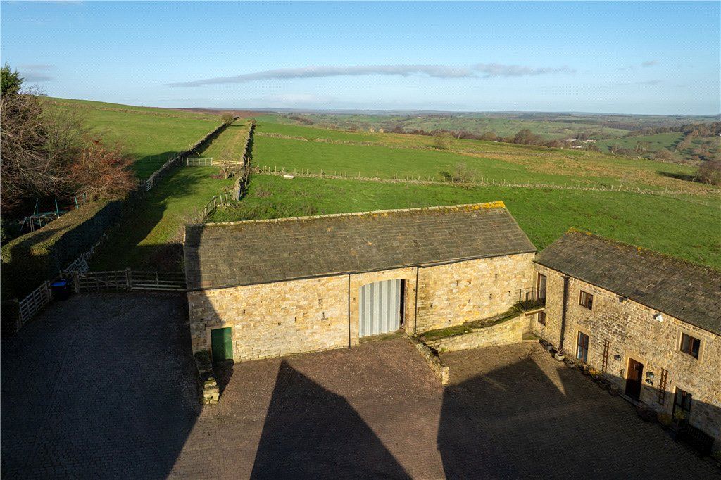 Property photo 2 of 15 Barn