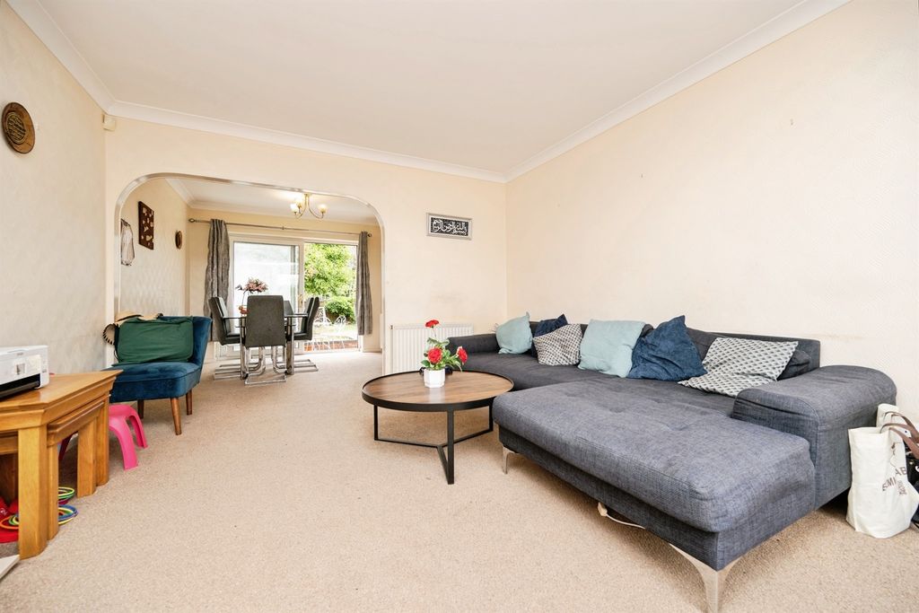 Property photo 2 of 15