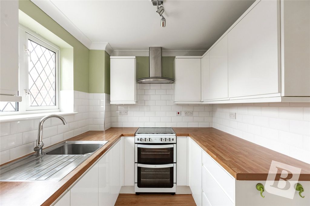 Property photo 2 of 13 Kitchen