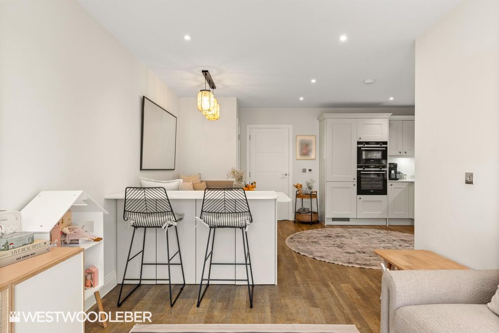 Property photo 2 of 34 Forrestgrove_4.Jpg