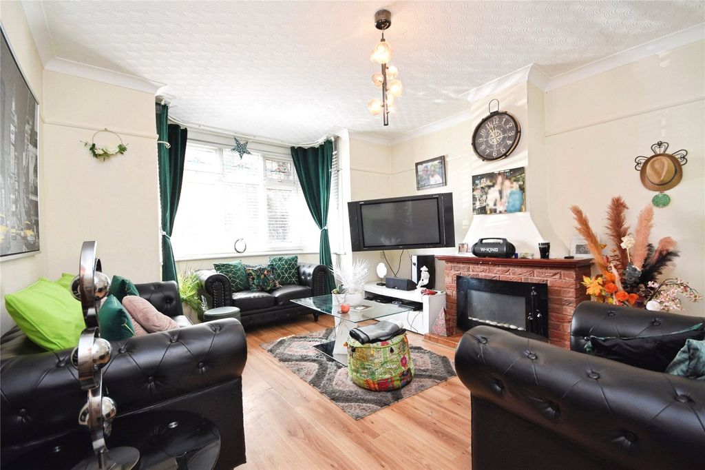 Property photo 3 of 17 Picture No. 09