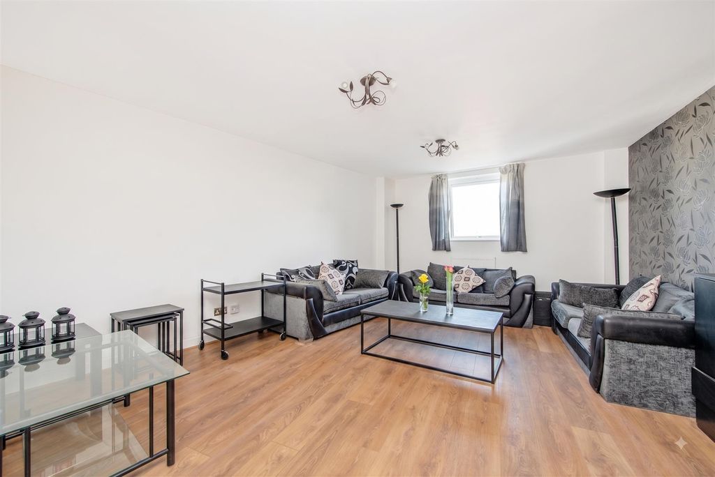 Property photo 2 of 9 0Rplqyicvkekxd5H46Tejw.Png