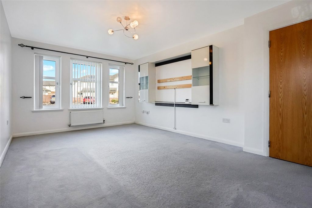 Property photo 3 of 18 Picture No. 03