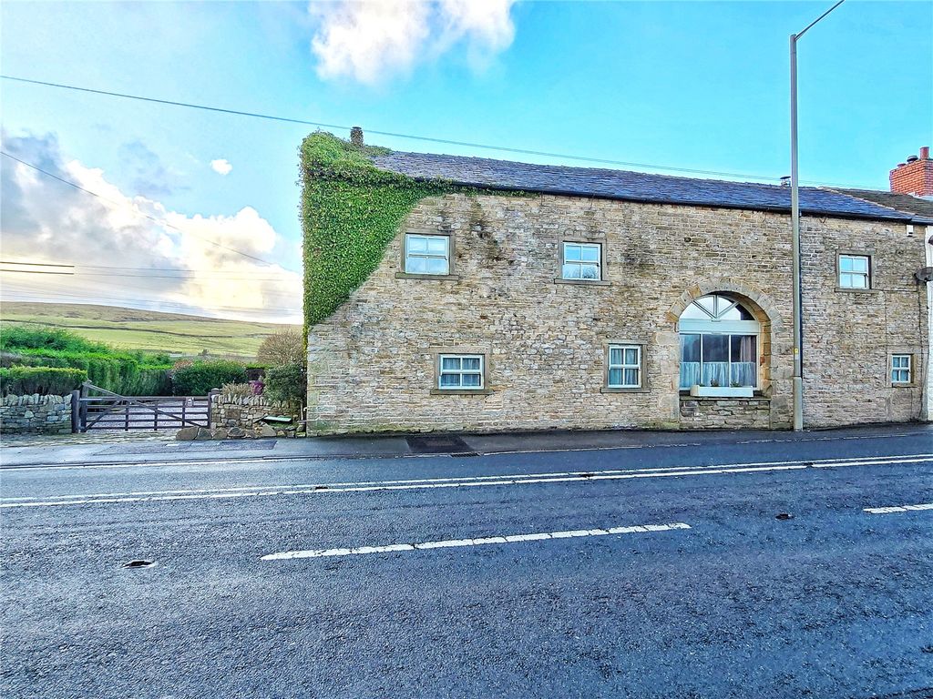 Property photo 1 of 32 Period Barn