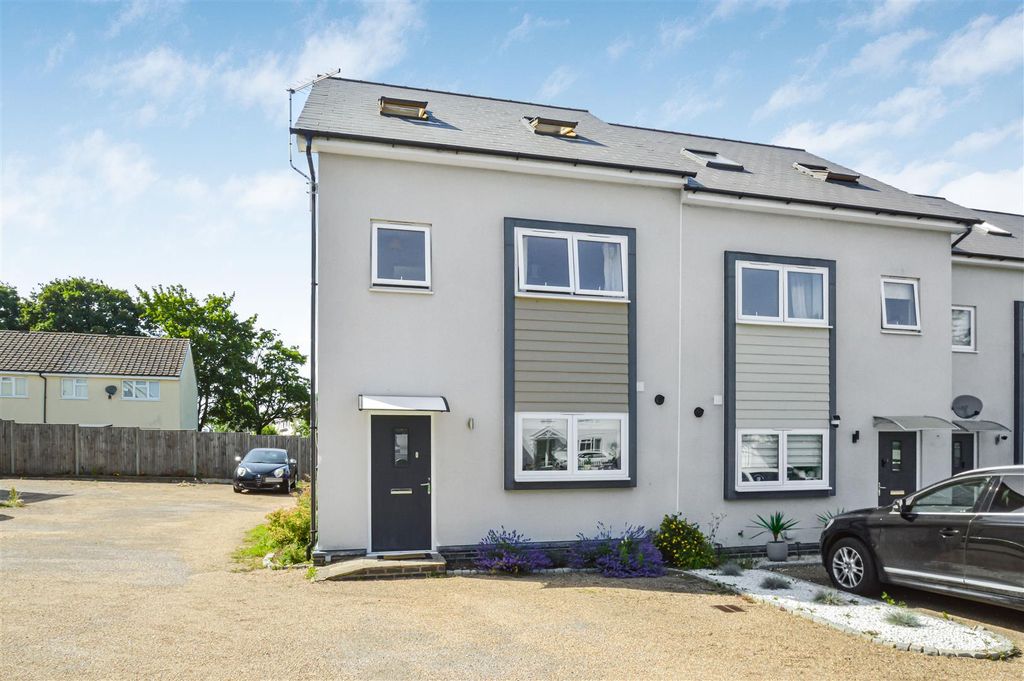 Property photo 1 of 18 8_86481.Jpg