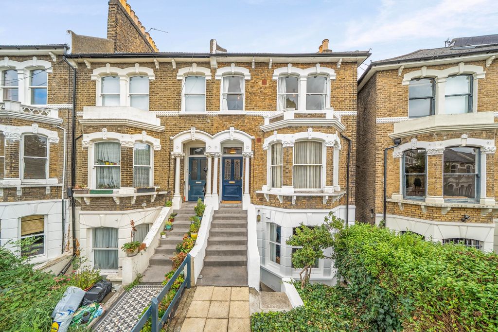 Property photo 1 of 15 5552350