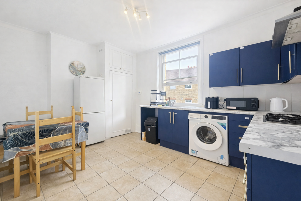 Property photo 2 of 9 2