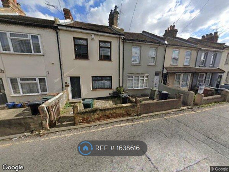 Property photo 1 of 27 Property To Let-Swanscombe High Street