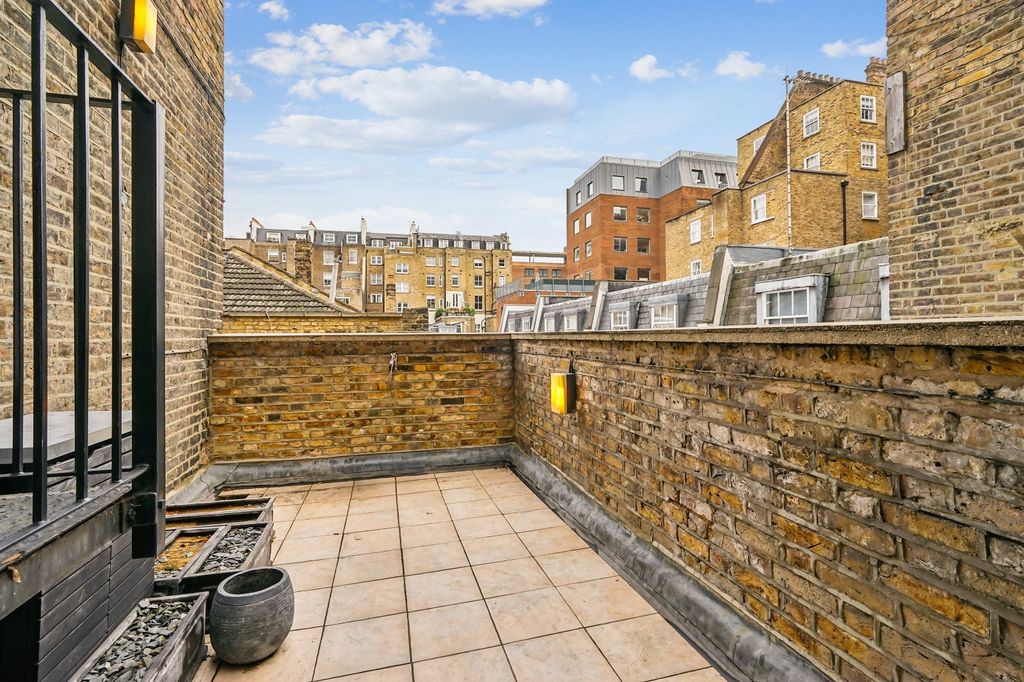 Property photo 2 of 14 Patio