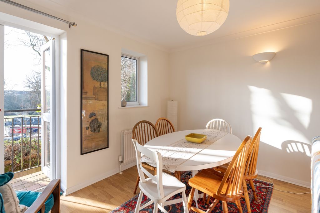 Property photo 2 of 10 Living Area