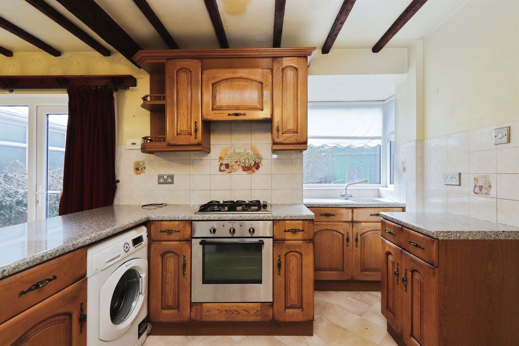 Property photo 3 of 16