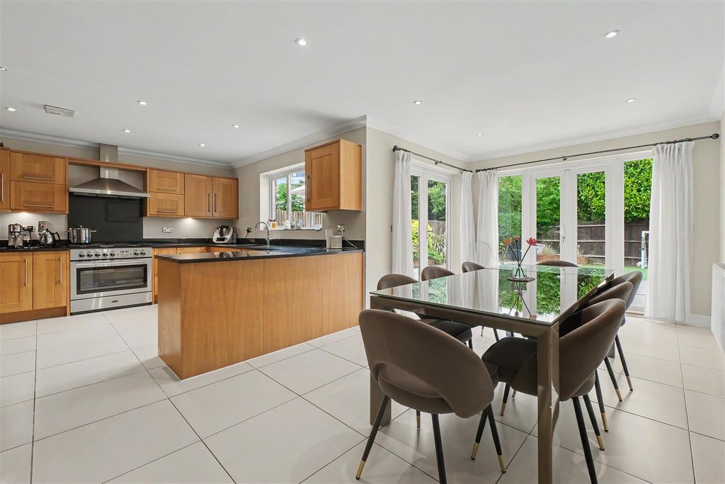 Property photo 3 of 18 3.Jpg