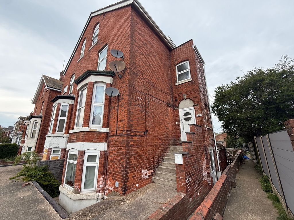 Property photo 2 of 4