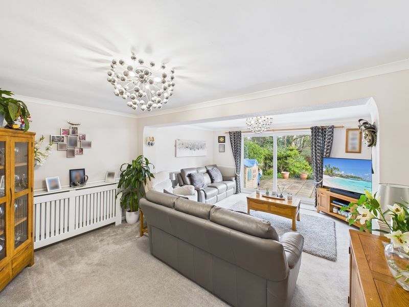 Property photo 2 of 16 Sitting Room