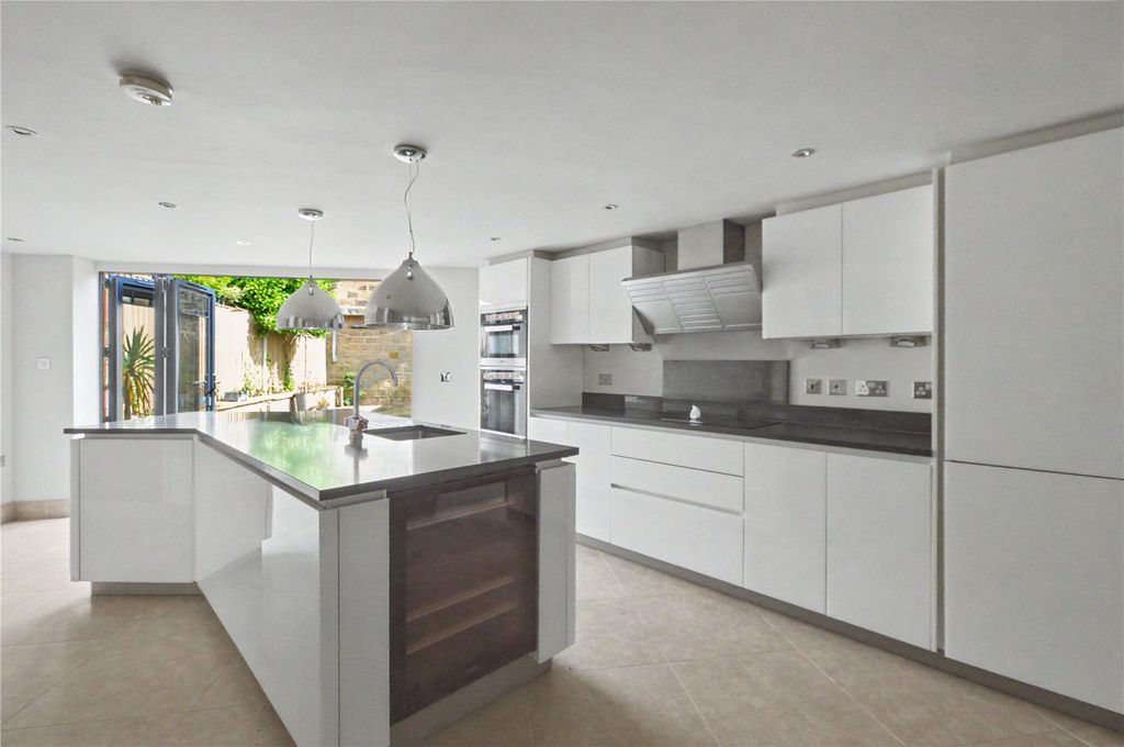 Property photo 3 of 16 Picture No. 53