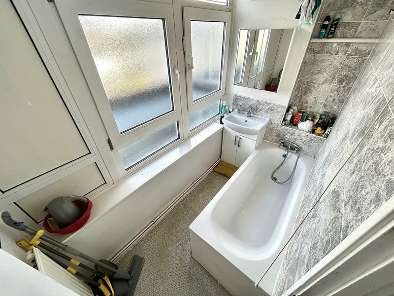 Property photo 3 of 5