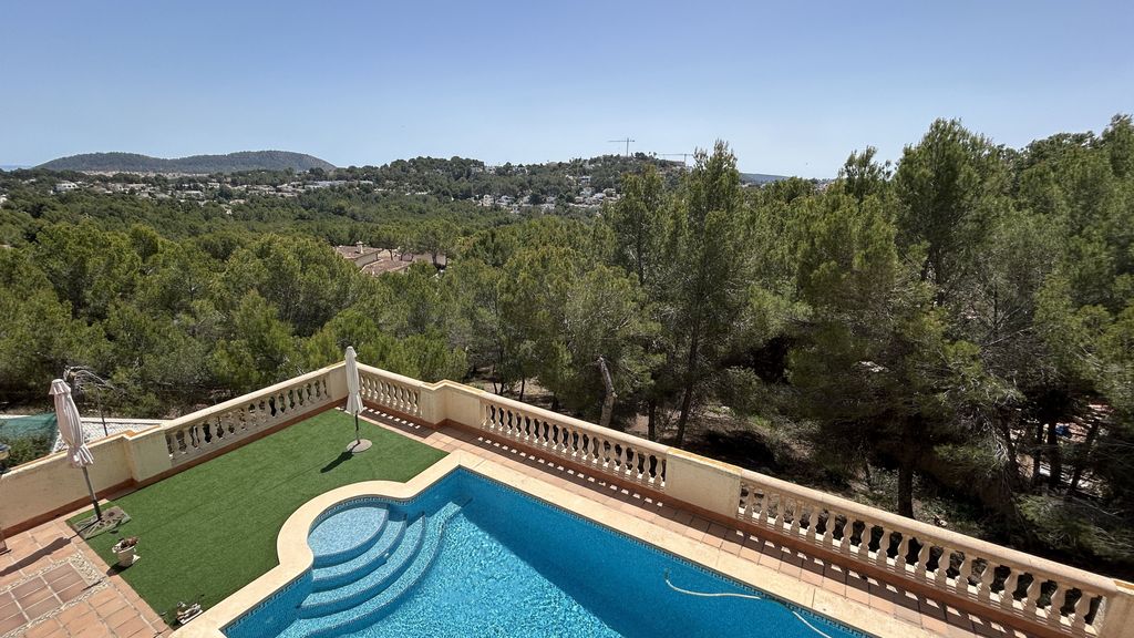 Property photo 3 of 15 004-Min.Jpg