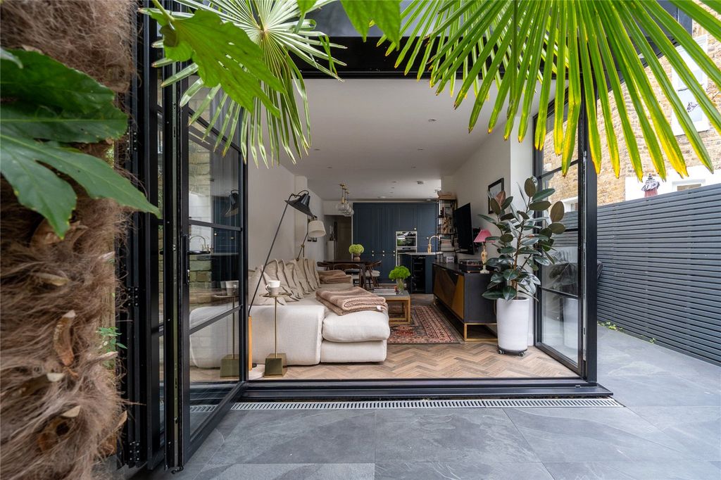 Property photo 1 of 19 Picture No. 39