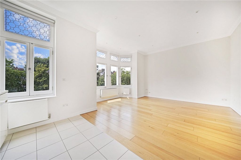 Property photo 2 of 12 Picture No. 05