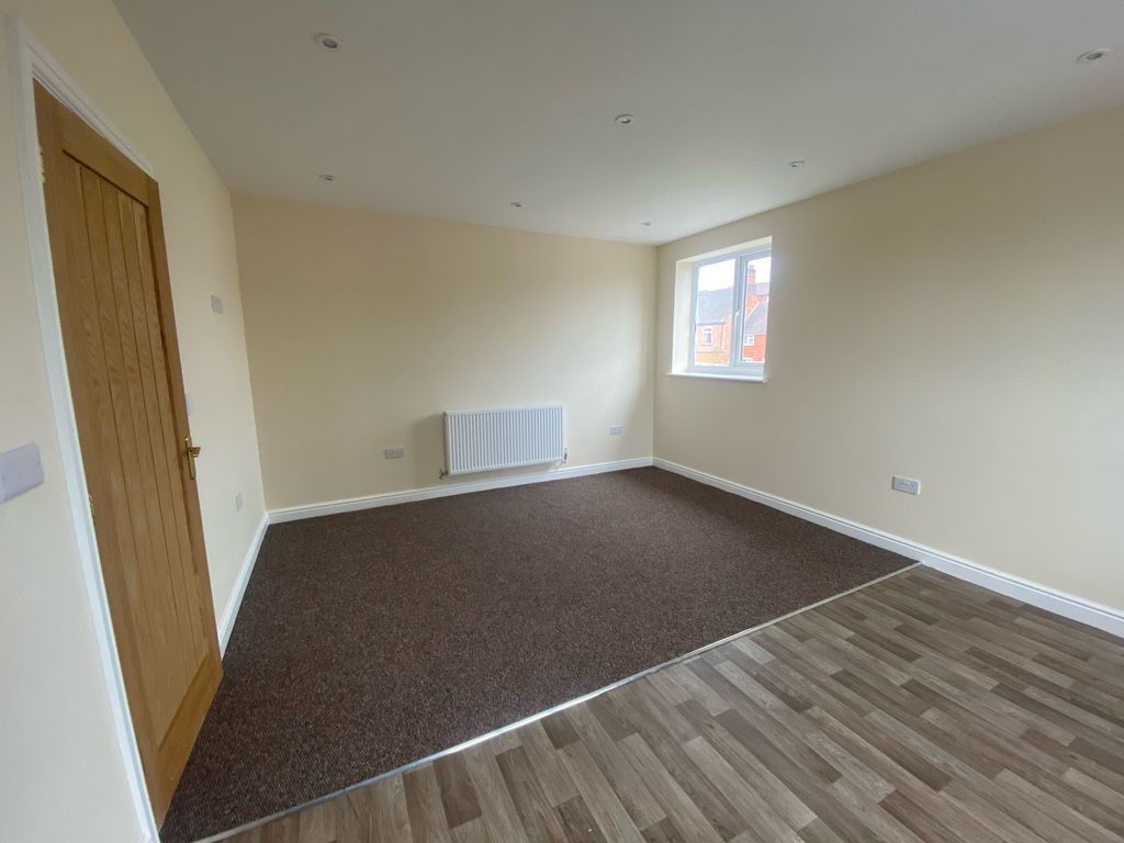 Property photo 3 of 3