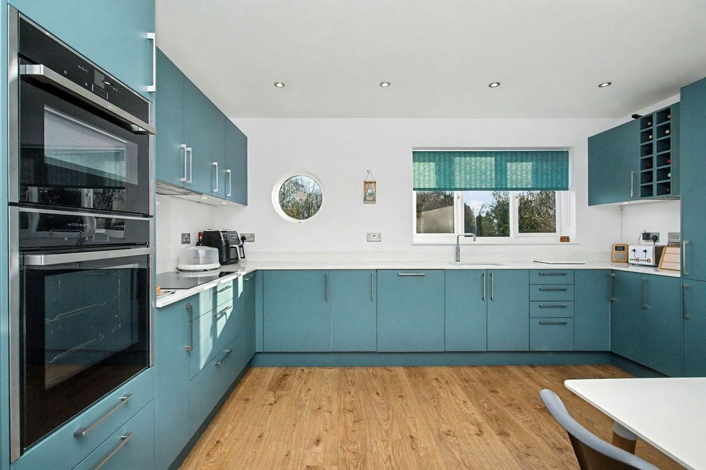 Property photo 3 of 20 Property Image 3