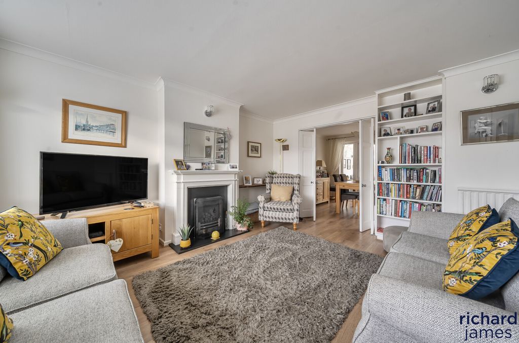 Property photo 2 of 11 51A1c4750Ae34265Bceaa10F70A1Eaa2