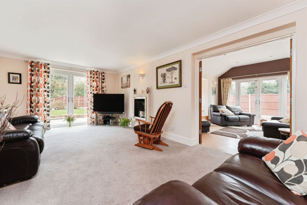 Property photo 2 of 18