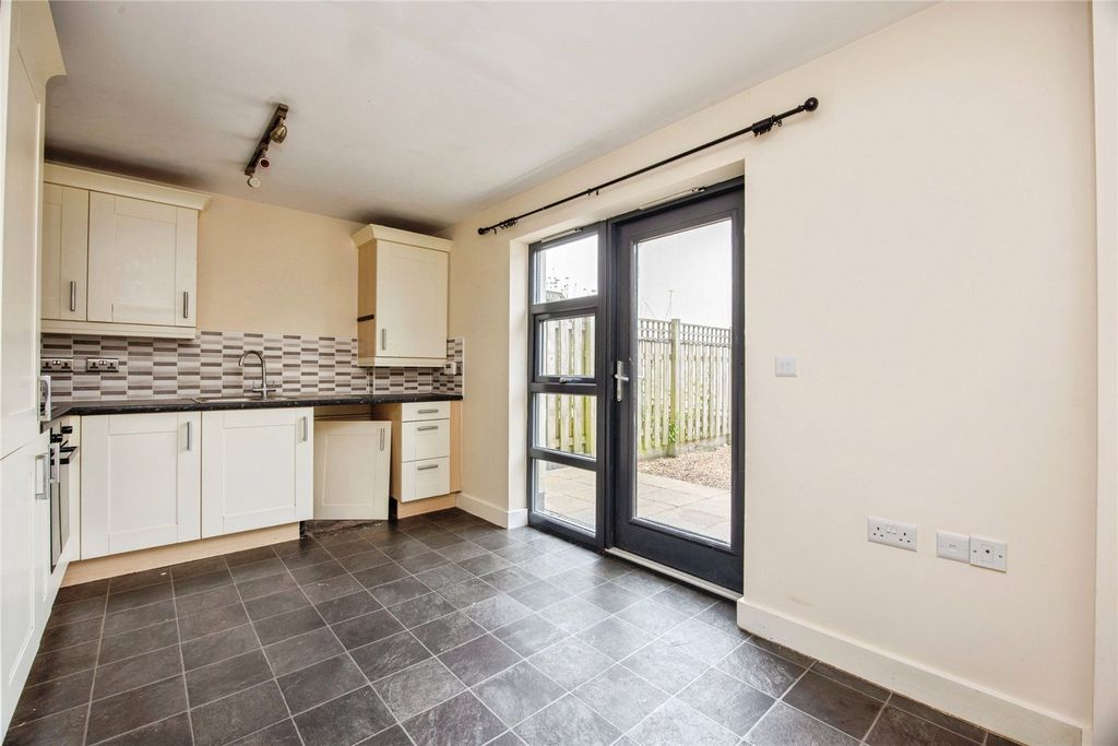 Property photo 3 of 17 Picture No. 08