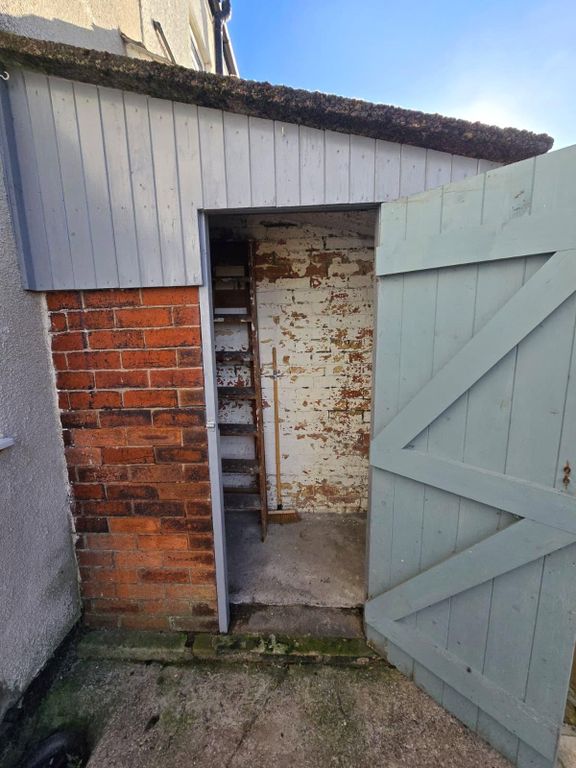 Property photo 2 of 15 Picture No. 02