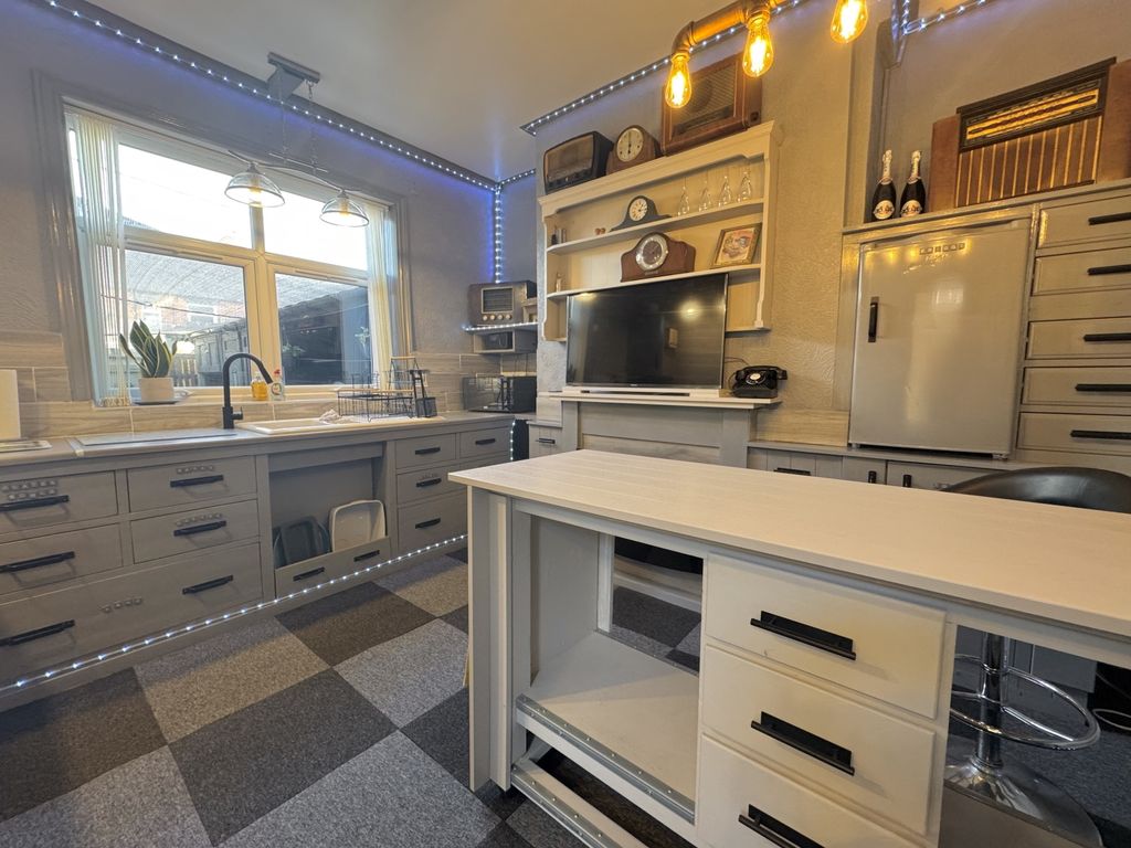 Property photo 3 of 24 Img_3644