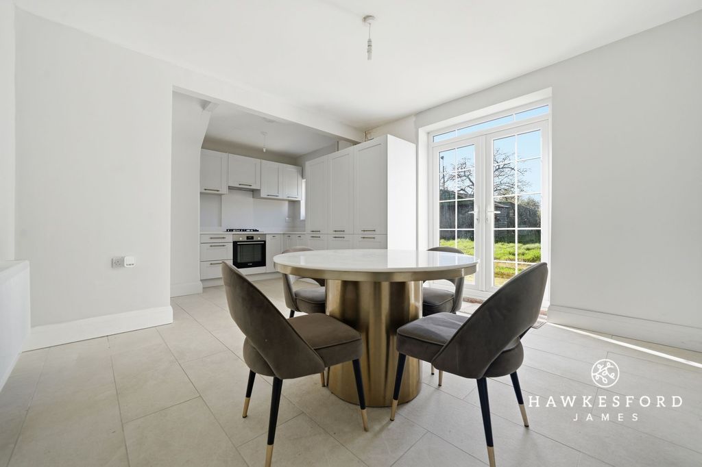 Property photo 3 of 20 Christopher Row, Lynsted - Kitchen/Diner