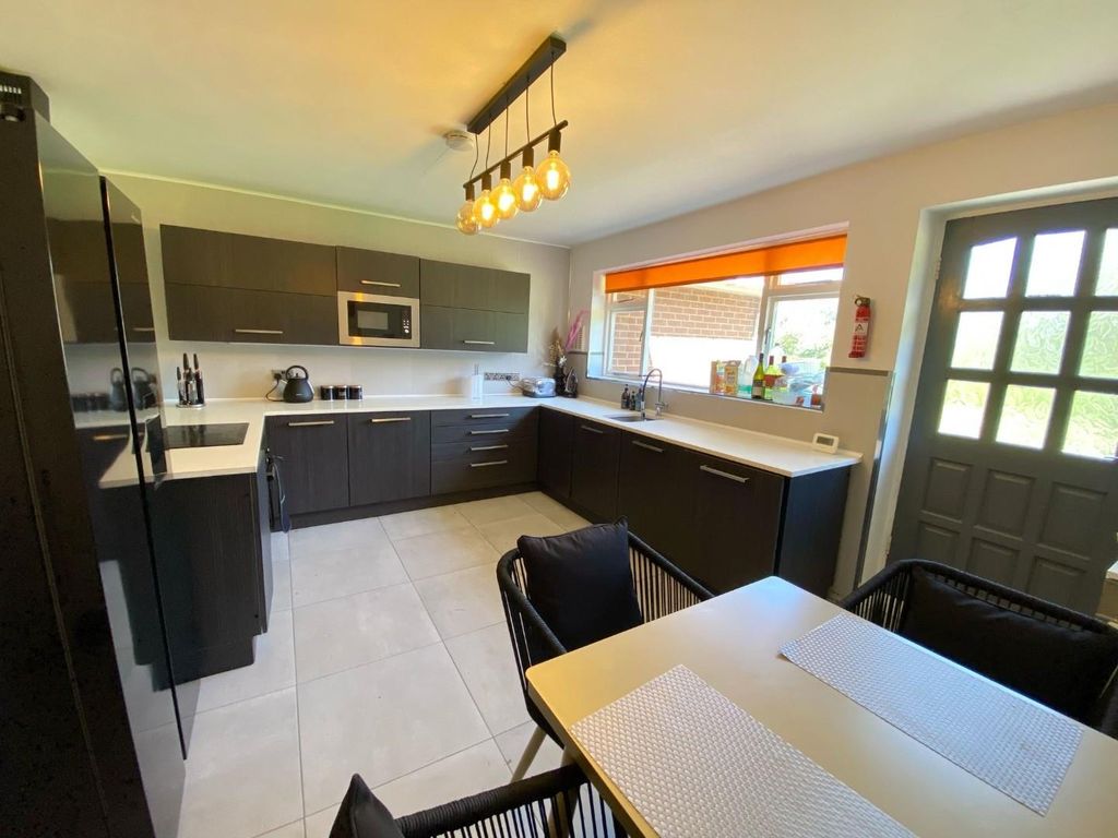Property photo 3 of 21 14.Jpg