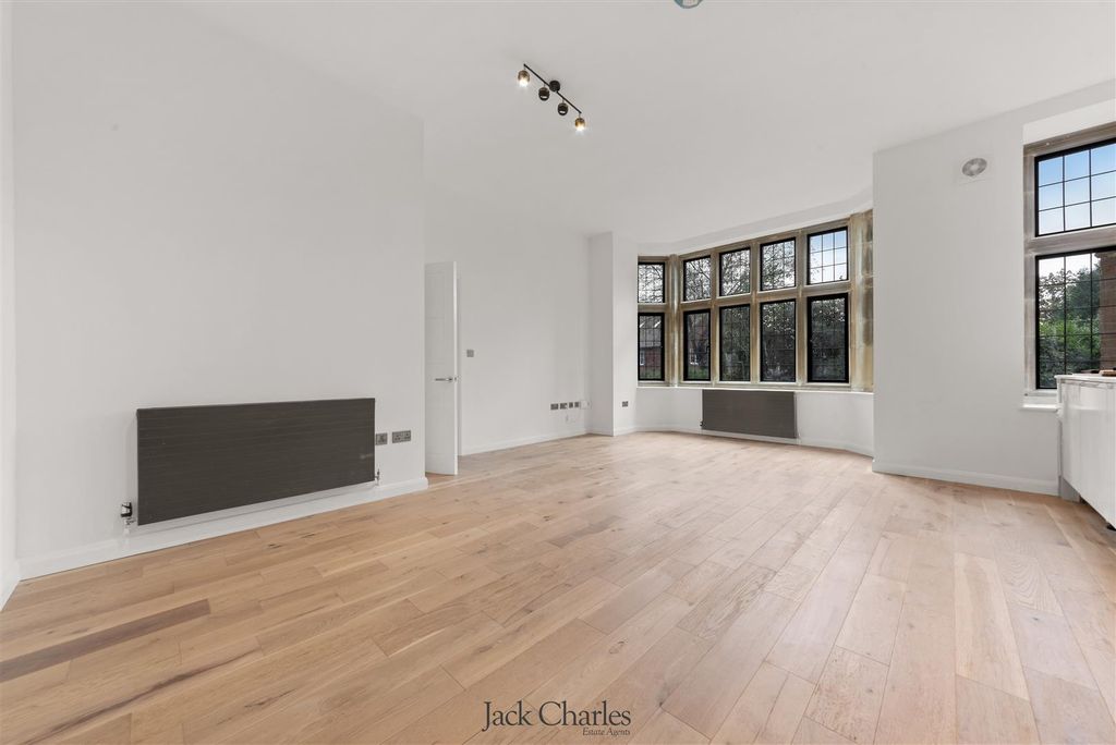 Property photo 2 of 21 5 High Hilden House 2.Jpg