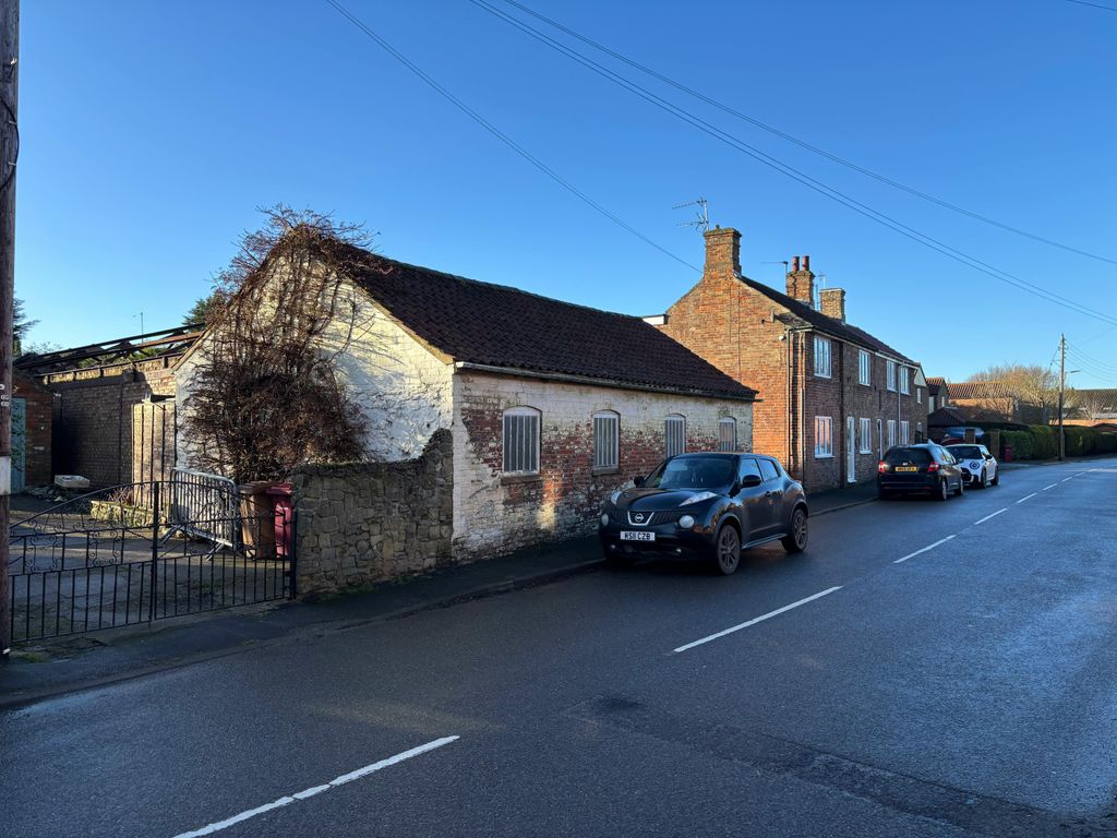 Property photo 2 of 8 Image 2