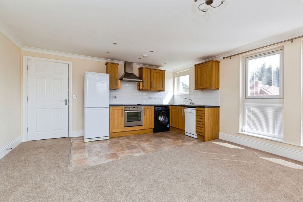 Property photo 3 of 16 Photo