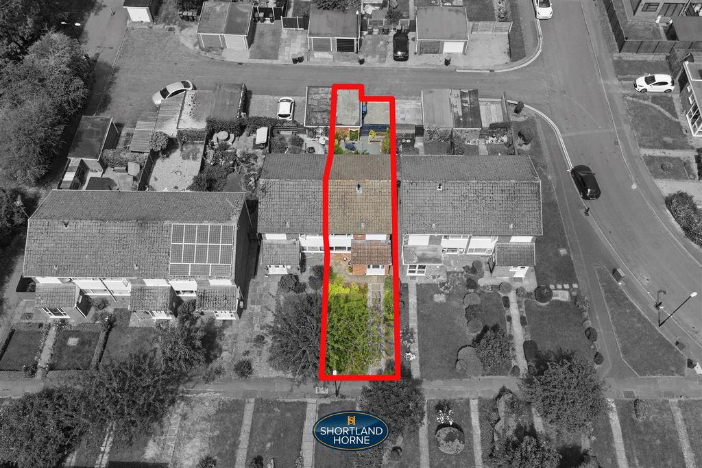 Property photo 2 of 33 60 Blandford Drive (2 Of 33).Jpg