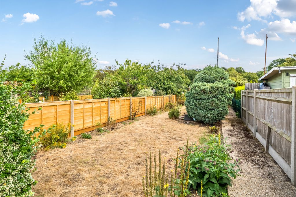 Property photo 2 of 16